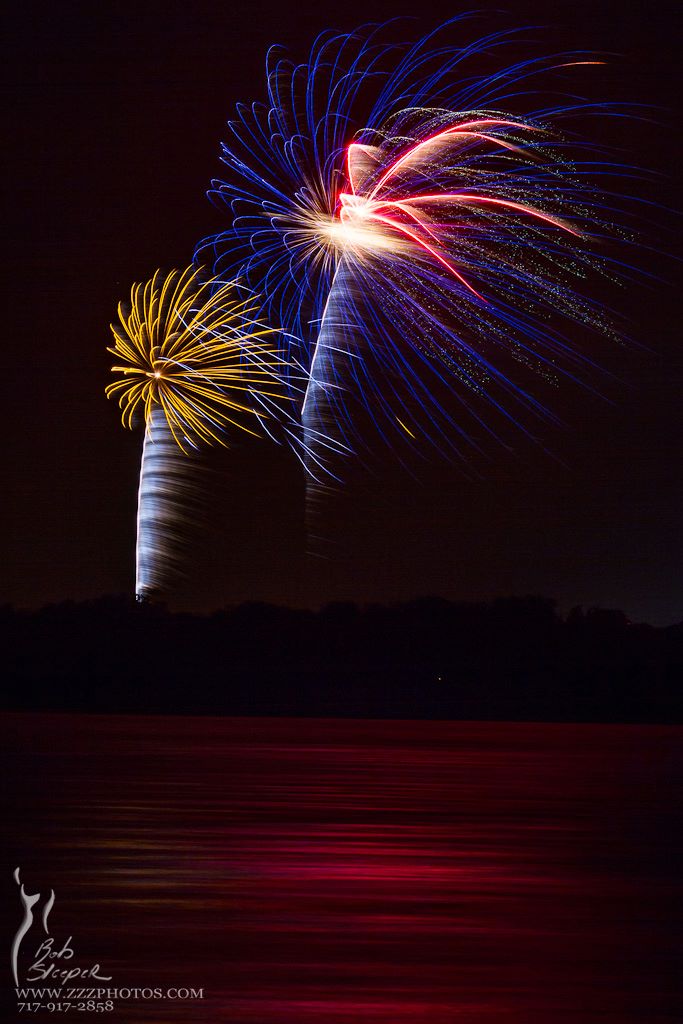 Marietta Square Fireworks 2025